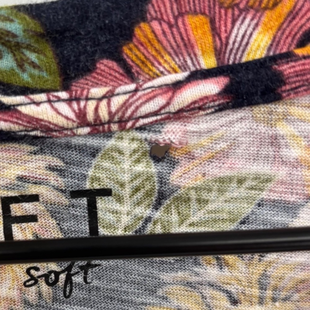 LOFT Vintage Soft Floral Print Short Sleeve T Shirt Womens Small Boho Cottage - Picture 12 of 15